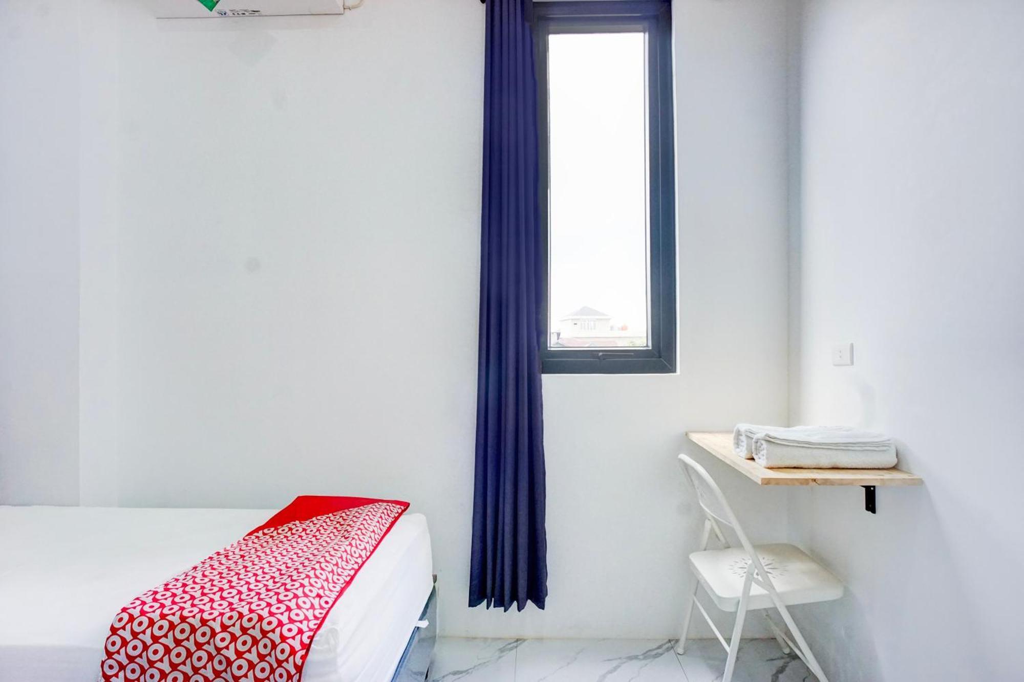 Capital O 94254 Dental Inn باندا أسيه المظهر الخارجي الصورة
